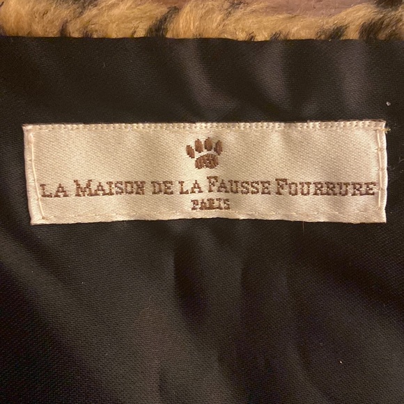 La Maison De La Fausse Fourrure Scarf - Leopard - Picture 3 of 8